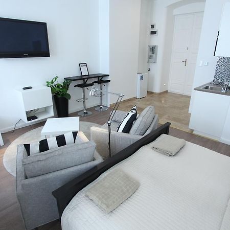 Pearl Apartment In The Center With City View Budapest Exteriör bild